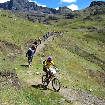 Lizzy Wasi Urubamba-2